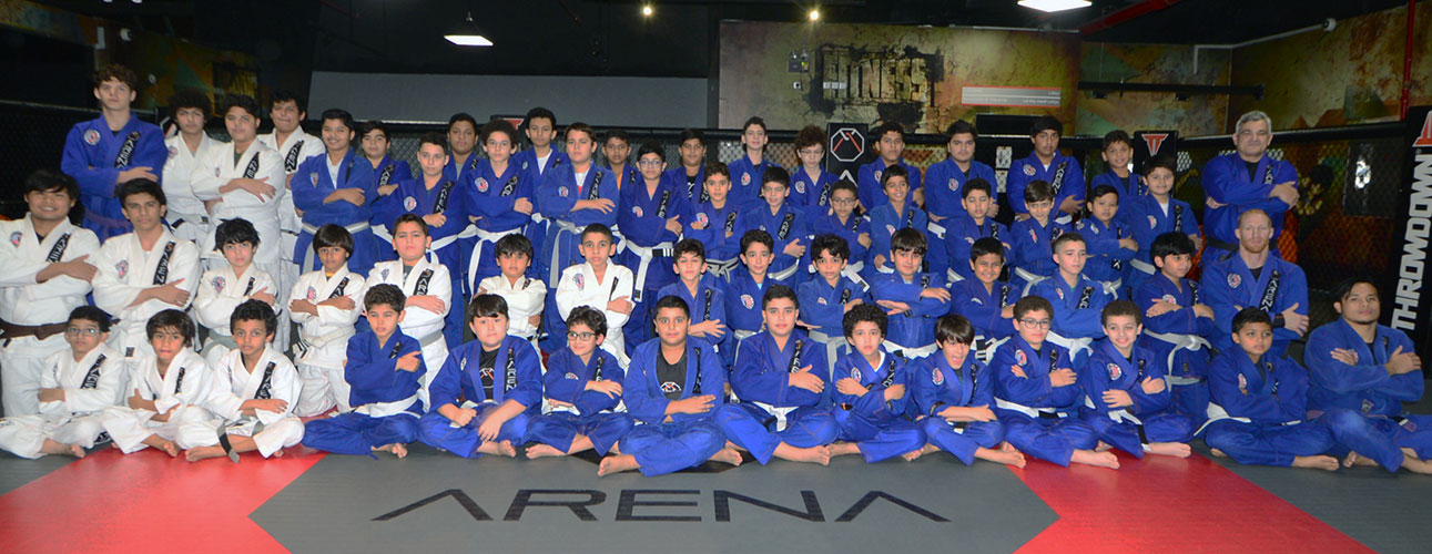 زيارة الماستر ريكاردو ليبوريو لنادي أرينا